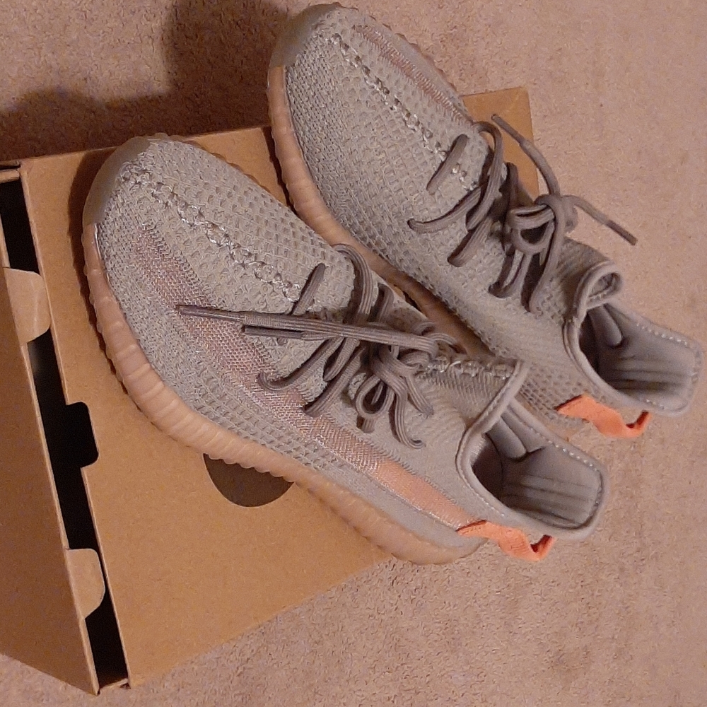 Adidas yeezy boost size 10
